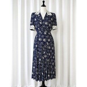Cynthia Howie Vintage Navy Blue Outlined Floral Lace Pleated Tea Length Dress